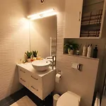 Azure Cosy - Private Terrace And Free Parking * Cluj-Napoca