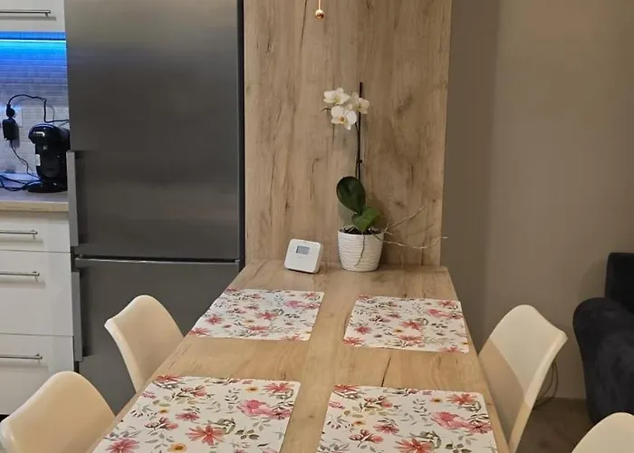 Azure Cosy - Private Terrace And Free Parking Kolozsvár